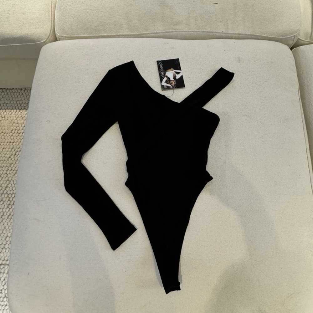 Naked Wardrobe “Snatched” Cold Shoulder Bodysuit – Black (S) - Sold Out - NWT - Picture 3 of 3